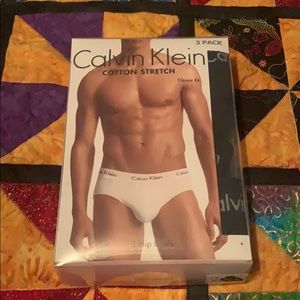 New Calvin Klein underwear free when bundled